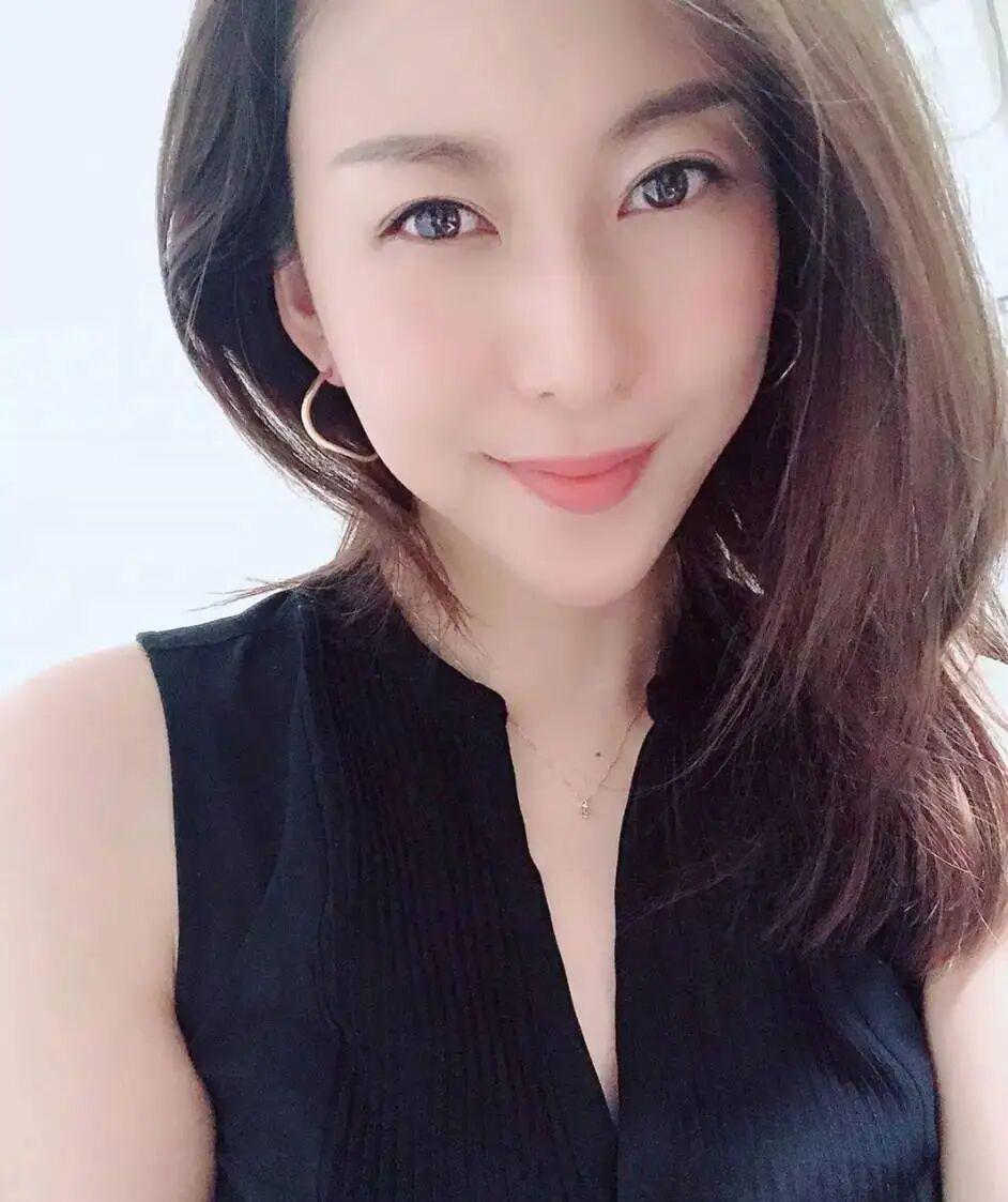 松下纱荣子，多少男人的梦中情人？你认识她吗？